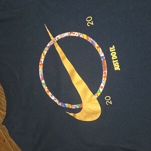 BLUE NIKE GRAPHIC TSHIRT.  #6835